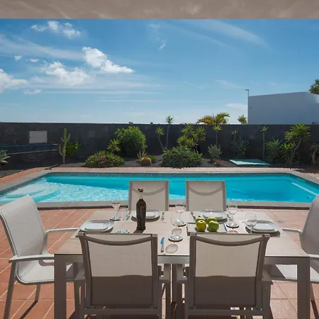 Vista Montana By Optima Playa Blanca (Lanzarote)